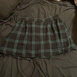 Green plaid mini skirt